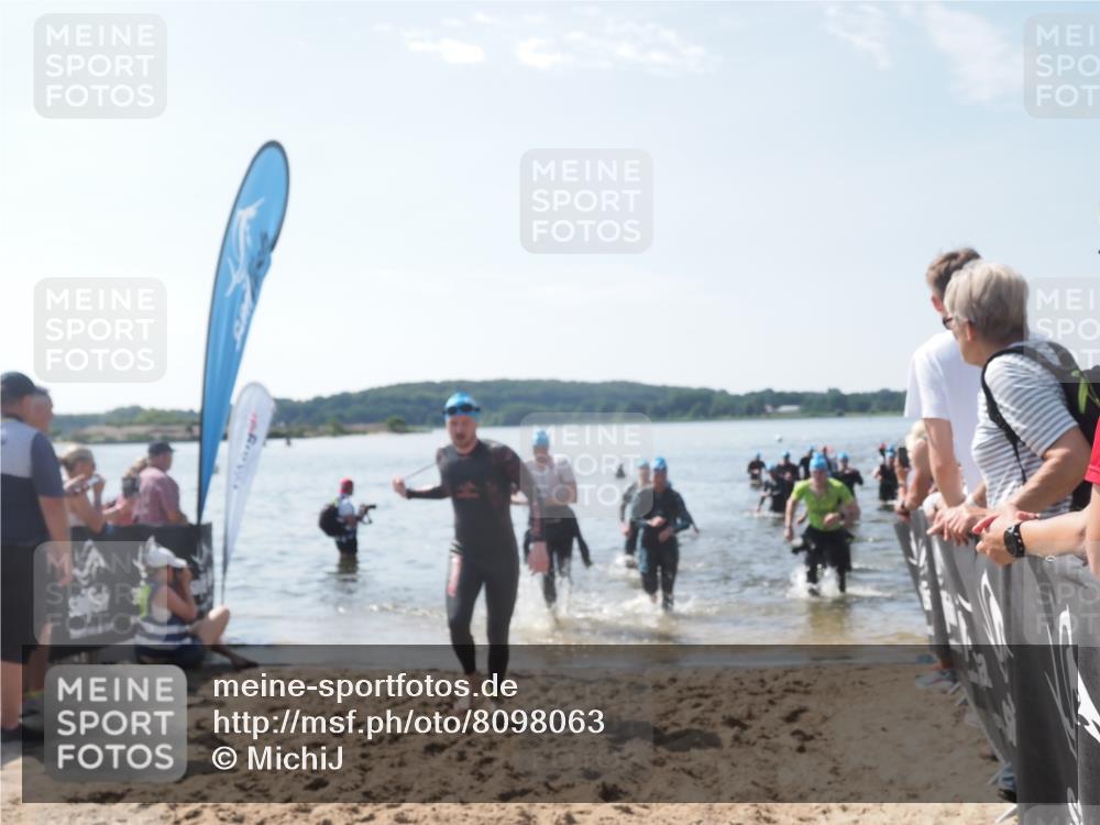 22.06.2025 - Viking Triathlon MichiJ http://msf.ph/oto/8098063 22.06.2025 10:43:07 Schwimmen 31, 66, 109, 110, 128, 133, 167, 186, 309, 328, 358, 450, 489 meine-sportfotos.de