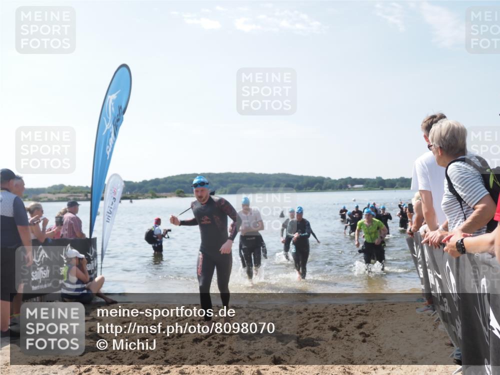 22.06.2025 - Viking Triathlon MichiJ http://msf.ph/oto/8098070 22.06.2025 10:43:07 Schwimmen 31, 66, 109, 110, 128, 133, 167, 186, 309, 328, 358, 450, 489 meine-sportfotos.de