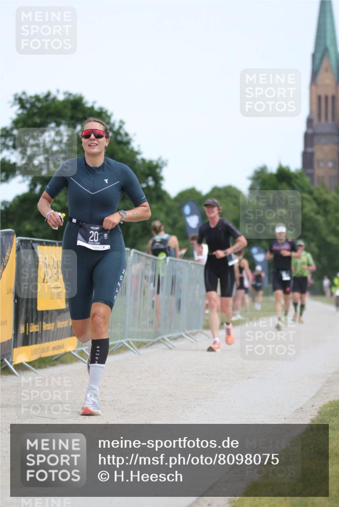 22.06.2025 - Viking Triathlon H.Heesch http://msf.ph/oto/8098075 22.06.2025 13:13:58 Laufen 20, 80, 171, 177, 387 meine-sportfotos.de