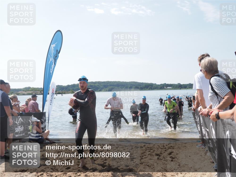 22.06.2025 - Viking Triathlon MichiJ http://msf.ph/oto/8098082 22.06.2025 10:43:08 Schwimmen 31, 66, 109, 110, 128, 133, 167, 186, 309, 328, 358, 450, 483, 489 meine-sportfotos.de
