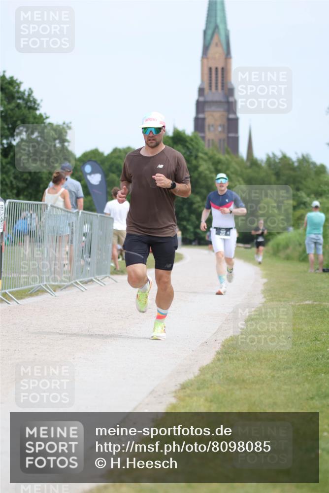 22.06.2025 - Viking Triathlon H.Heesch http://msf.ph/oto/8098085 22.06.2025 13:30:03 Laufen 217, 645, 653 meine-sportfotos.de