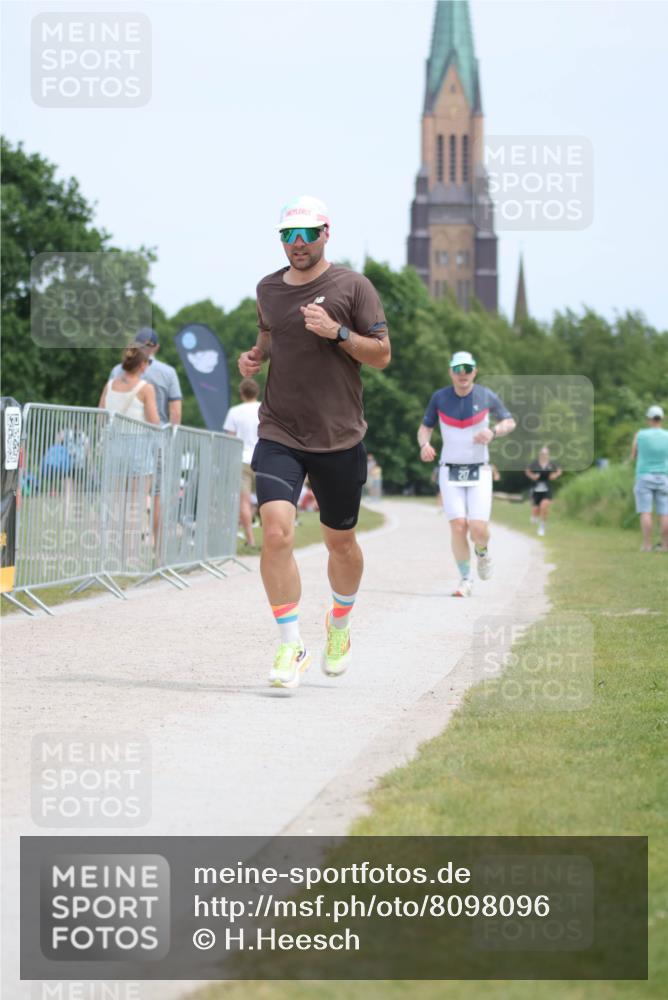 22.06.2025 - Viking Triathlon H.Heesch http://msf.ph/oto/8098096 22.06.2025 13:30:03 Laufen 217, 645, 653 meine-sportfotos.de