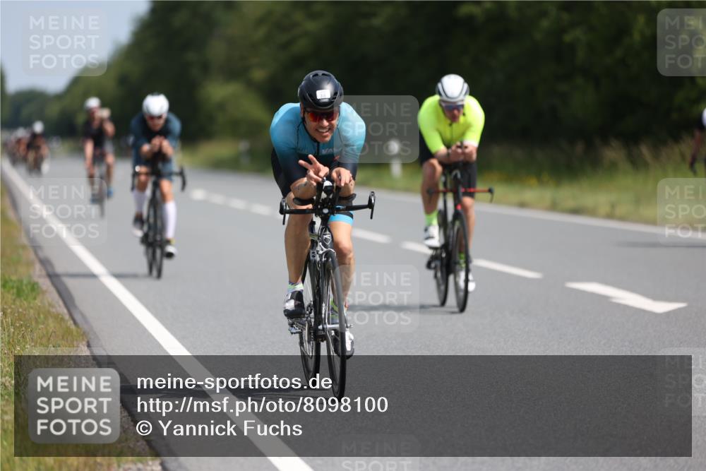 22.06.2025 - Viking Triathlon Yannick Fuchs http://msf.ph/oto/8098100 22.06.2025 11:22:48 Radfahren 2, 40, 134, 209, 312, 316, 506, 610 meine-sportfotos.de