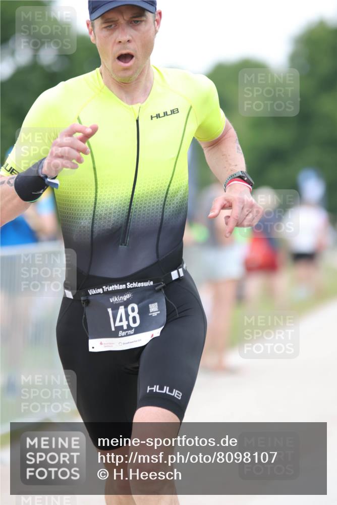 22.06.2025 - Viking Triathlon H.Heesch http://msf.ph/oto/8098107 22.06.2025 15:36:33 Laufen 148 meine-sportfotos.de