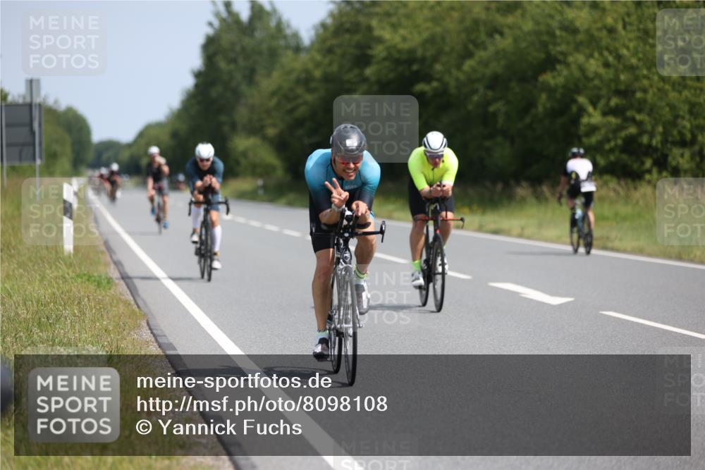 22.06.2025 - Viking Triathlon Yannick Fuchs http://msf.ph/oto/8098108 22.06.2025 11:22:48 Radfahren 2, 40, 134, 209, 312, 316, 506, 610 meine-sportfotos.de