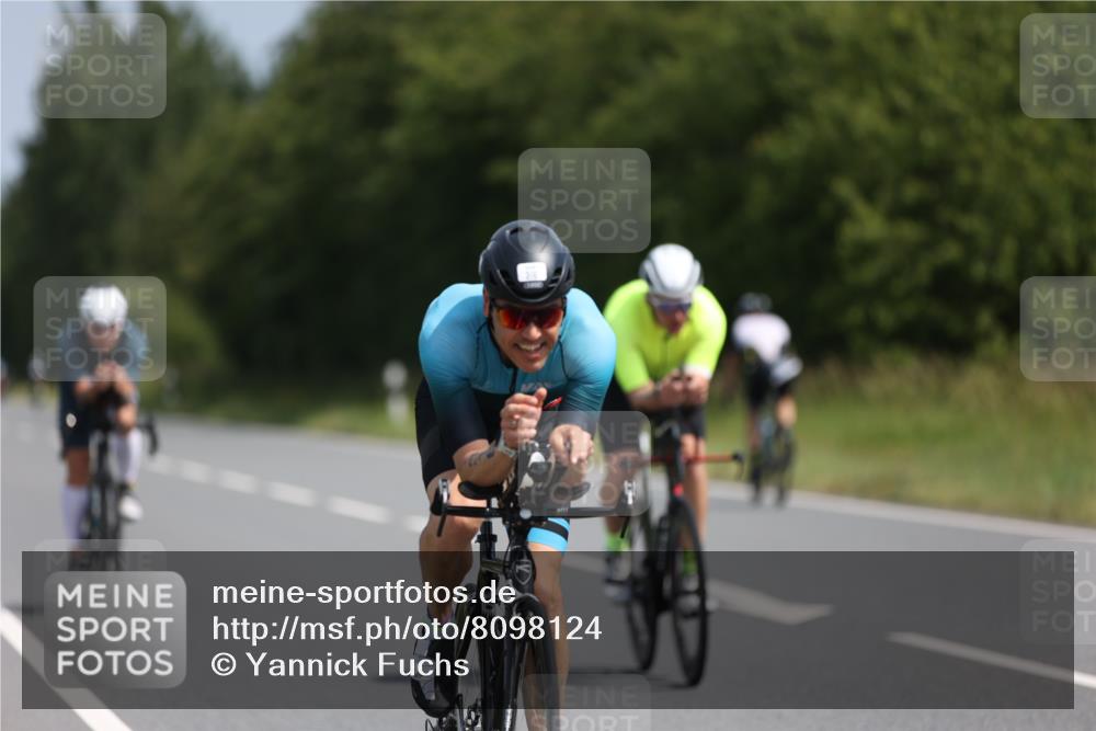 22.06.2025 - Viking Triathlon Yannick Fuchs http://msf.ph/oto/8098124 22.06.2025 11:22:49 Radfahren 2, 40, 134, 209, 312, 316, 456, 506, 610 meine-sportfotos.de