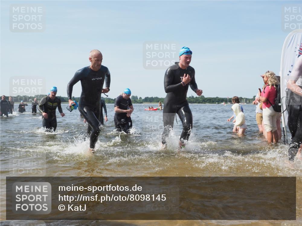 22.06.2025 - Viking Triathlon KatJ http://msf.ph/oto/8098145 22.06.2025 10:31:54 Schwimmen 63, 87, 99, 124, 125, 224, 435, 449, 488, 507, 555, 658 meine-sportfotos.de