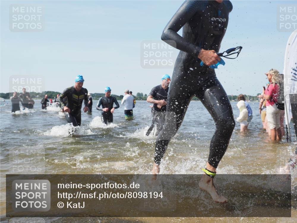 22.06.2025 - Viking Triathlon KatJ http://msf.ph/oto/8098194 22.06.2025 10:31:55 Schwimmen 63, 87, 99, 124, 125, 224, 226, 435, 449, 464, 488, 507, 555, 658 meine-sportfotos.de