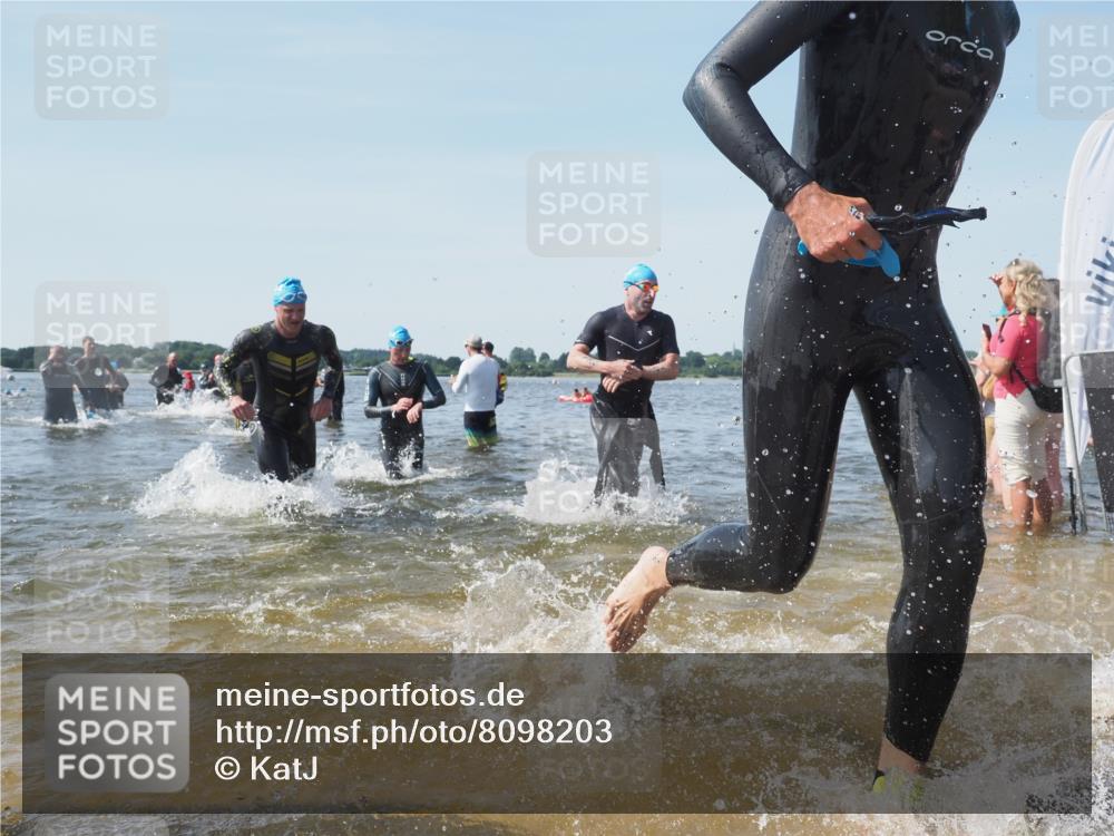 22.06.2025 - Viking Triathlon KatJ http://msf.ph/oto/8098203 22.06.2025 10:31:55 Schwimmen 63, 87, 99, 124, 125, 224, 226, 435, 449, 464, 488, 507, 555, 658 meine-sportfotos.de