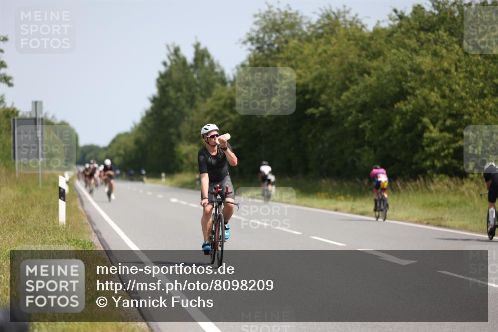22.06.2025 - Viking Triathlon Yannick Fuchs http://msf.ph/oto/8098209 22.06.2025 11:22:52 Radfahren 2, 40, 81, 134, 161, 312, 316, 456 meine-sportfotos.de