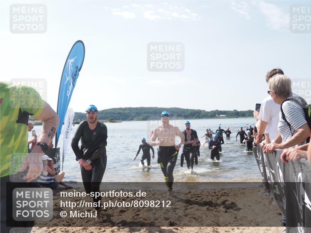 22.06.2025 - Viking Triathlon MichiJ http://msf.ph/oto/8098212 22.06.2025 10:43:14 Schwimmen 31, 109, 110, 115, 128, 167, 186, 328, 358, 483, 489 meine-sportfotos.de