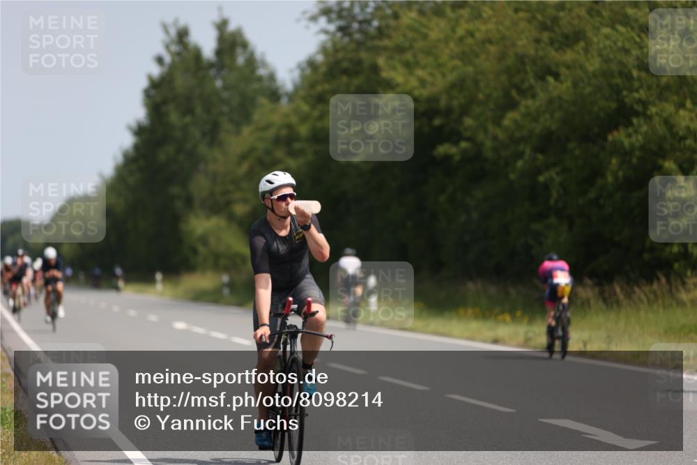 22.06.2025 - Viking Triathlon Yannick Fuchs http://msf.ph/oto/8098214 22.06.2025 11:22:52 Radfahren 2, 40, 81, 134, 161, 312, 316, 456 meine-sportfotos.de