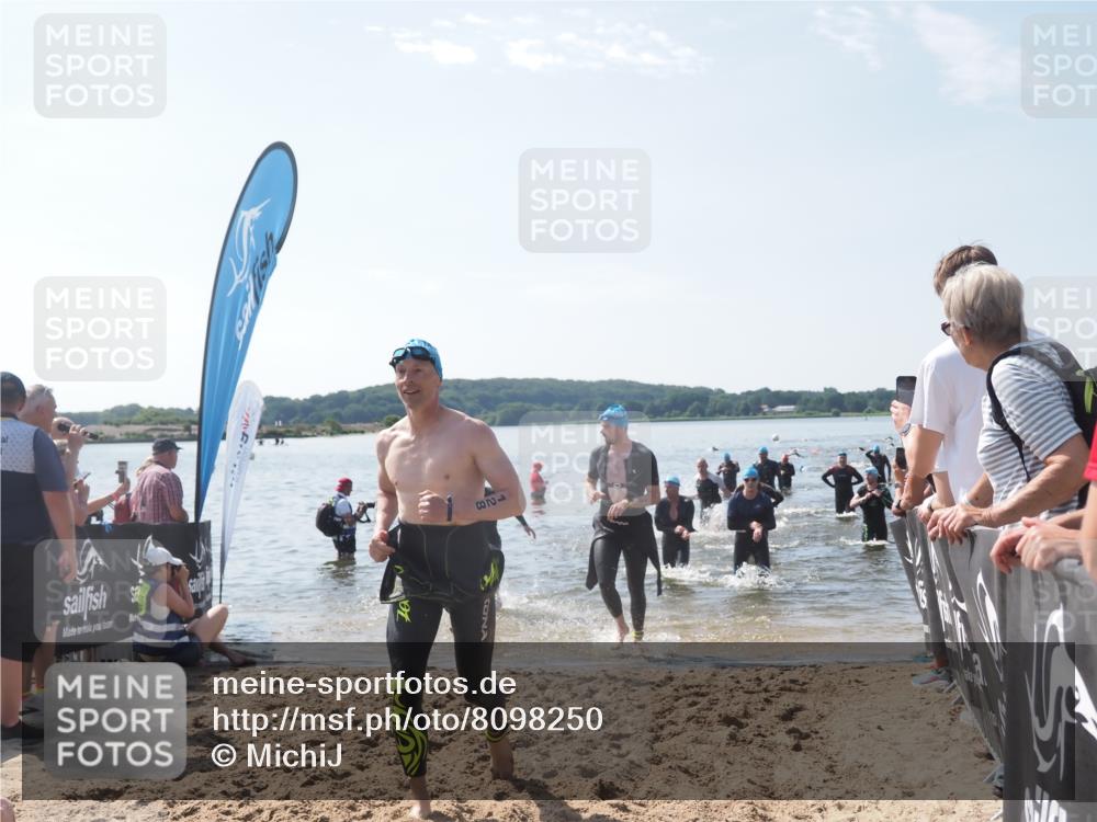 22.06.2025 - Viking Triathlon MichiJ http://msf.ph/oto/8098250 22.06.2025 10:43:15 Schwimmen 31, 109, 110, 115, 128, 167, 186, 328, 358, 483, 489 meine-sportfotos.de