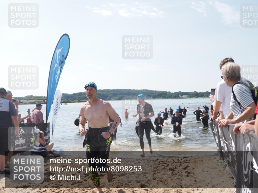 22.06.2025 - Viking Triathlon MichiJ http://msf.ph/oto/8098253 22.06.2025 10:43:15 Schwimmen 31, 109, 110, 115, 128, 167, 186, 328, 358, 483, 489 meine-sportfotos.de