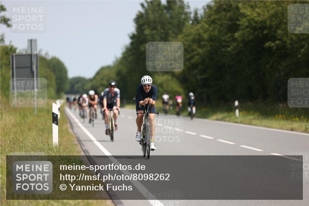 22.06.2025 - Viking Triathlon Yannick Fuchs http://msf.ph/oto/8098262 22.06.2025 11:22:56 Radfahren 20, 46, 81, 88, 134, 161, 232, 265, 456, 532 meine-sportfotos.de