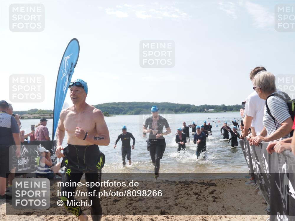 22.06.2025 - Viking Triathlon MichiJ http://msf.ph/oto/8098266 22.06.2025 10:43:15 Schwimmen 31, 109, 110, 115, 128, 167, 186, 328, 358, 483, 489 meine-sportfotos.de