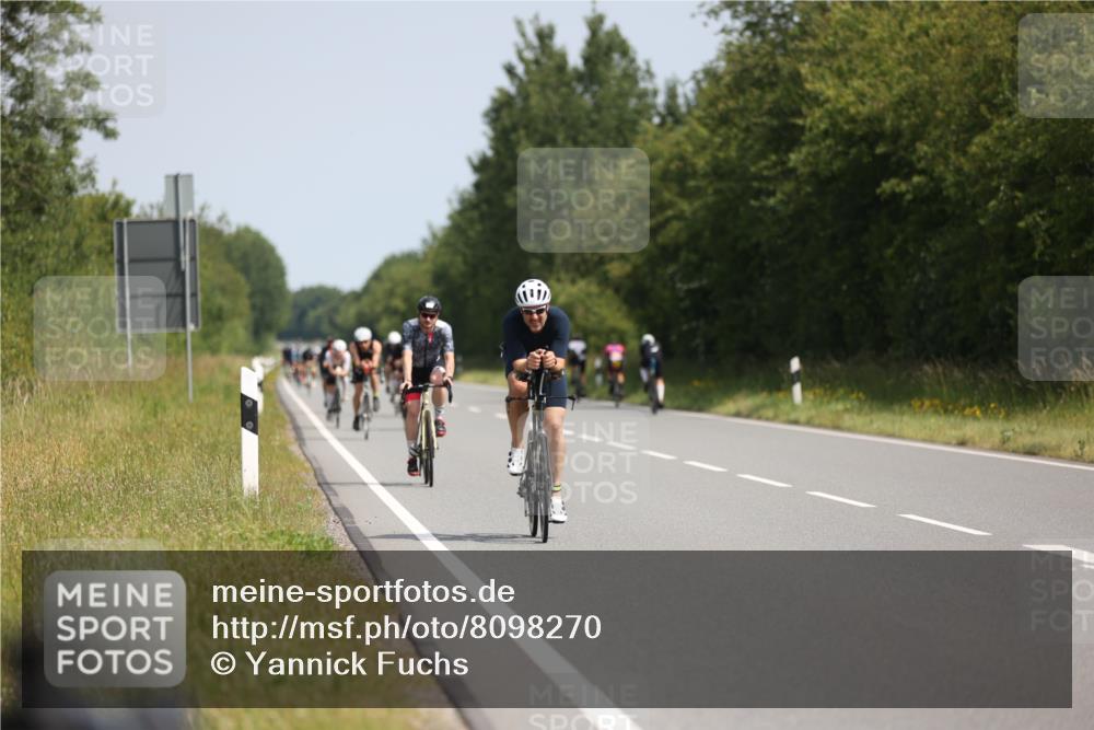 22.06.2025 - Viking Triathlon Yannick Fuchs http://msf.ph/oto/8098270 22.06.2025 11:22:57 Radfahren 20, 46, 81, 88, 134, 161, 232, 265, 456, 532 meine-sportfotos.de