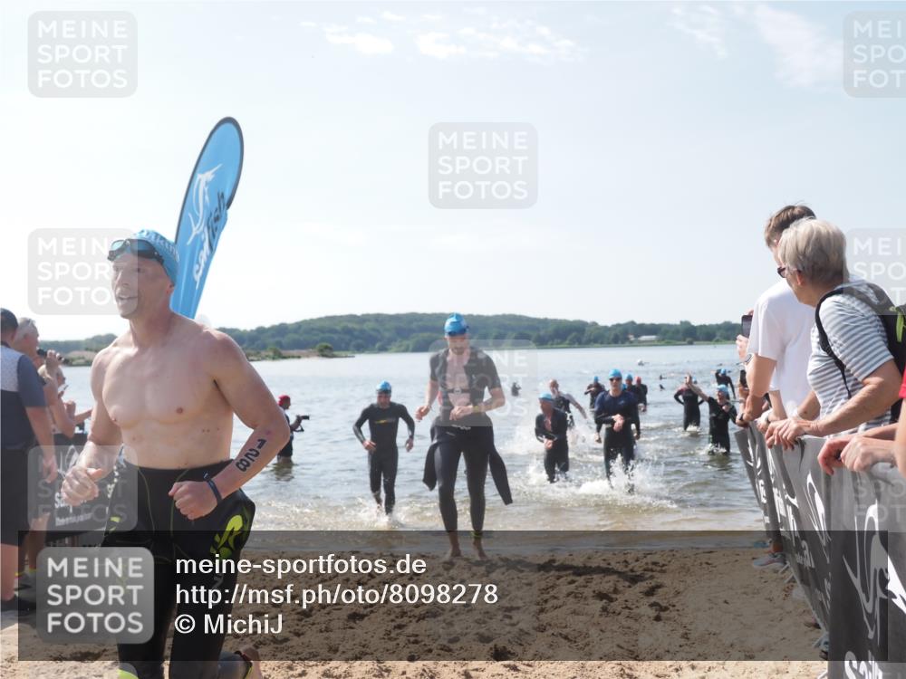 22.06.2025 - Viking Triathlon MichiJ http://msf.ph/oto/8098278 22.06.2025 10:43:16 Schwimmen 31, 109, 110, 115, 167, 257, 328, 358, 483, 489 meine-sportfotos.de
