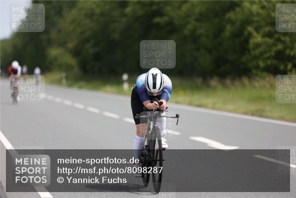 22.06.2025 - Viking Triathlon Yannick Fuchs http://msf.ph/oto/8098287 22.06.2025 12:01:14 Radfahren 63, 246, 406, 467, 491, 551 meine-sportfotos.de