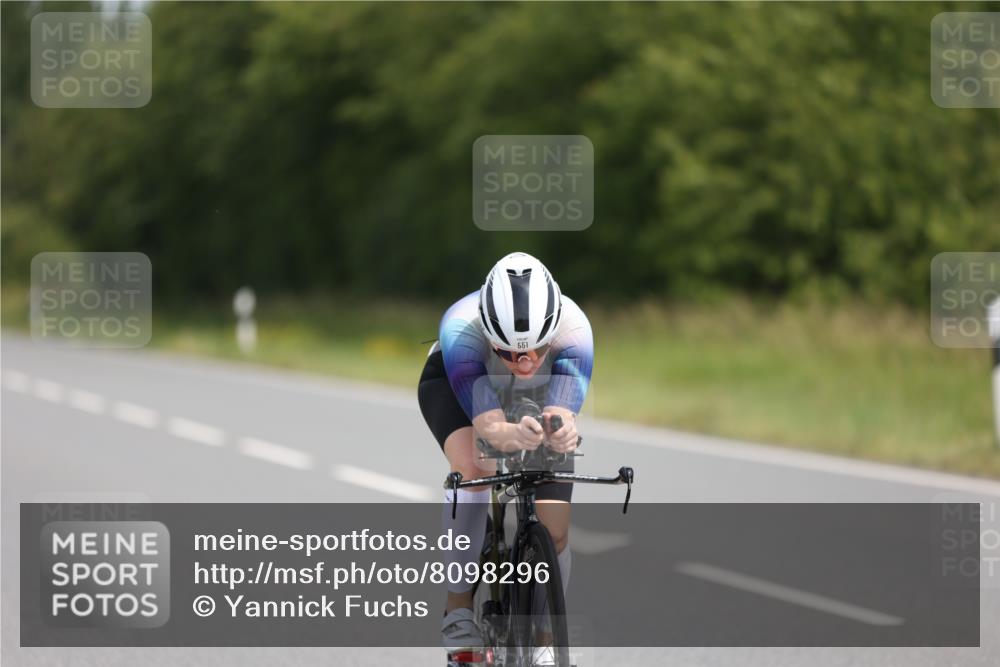 22.06.2025 - Viking Triathlon Yannick Fuchs http://msf.ph/oto/8098296 22.06.2025 12:01:14 Radfahren 63, 246, 406, 467, 491, 551 meine-sportfotos.de