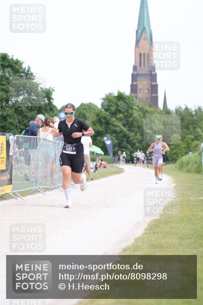 22.06.2025 - Viking Triathlon H.Heesch http://msf.ph/oto/8098298 22.06.2025 13:30:16 Laufen 58, 530 meine-sportfotos.de