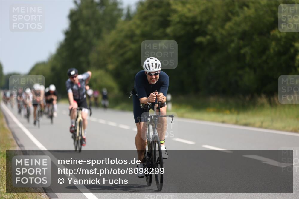 22.06.2025 - Viking Triathlon Yannick Fuchs http://msf.ph/oto/8098299 22.06.2025 11:22:58 Radfahren 20, 46, 81, 88, 161, 232, 265, 456, 532 meine-sportfotos.de