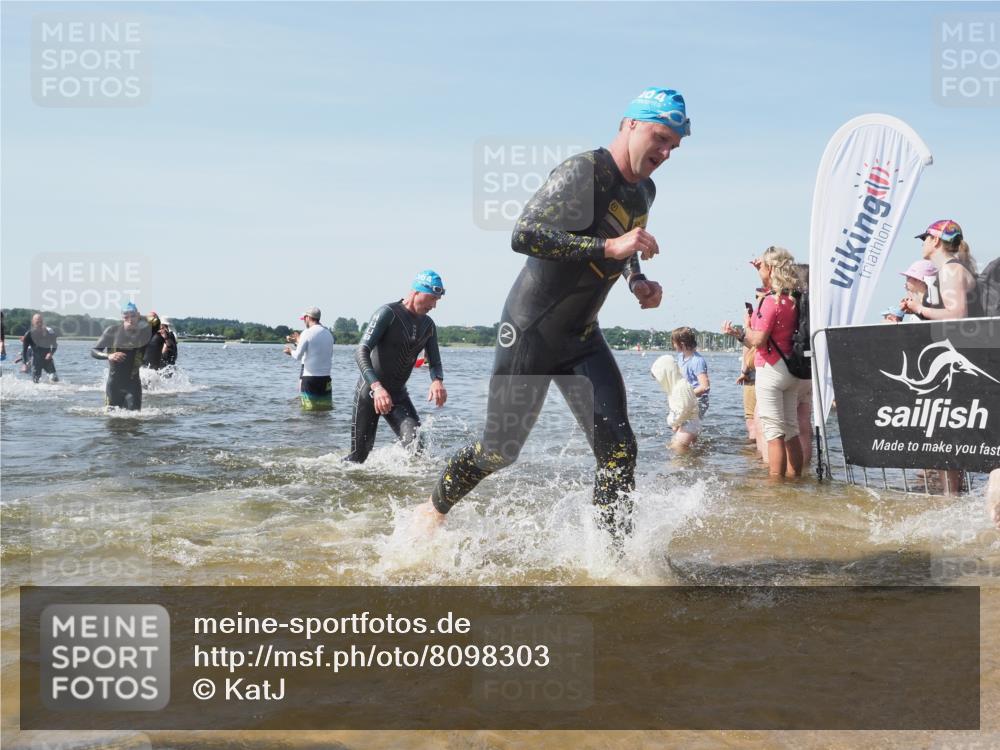 22.06.2025 - Viking Triathlon KatJ http://msf.ph/oto/8098303 22.06.2025 10:31:57 Schwimmen 63, 87, 99, 124, 125, 193, 224, 226, 271, 435, 449, 464, 488, 507, 555, 658 meine-sportfotos.de