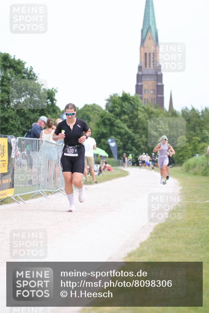 22.06.2025 - Viking Triathlon H.Heesch http://msf.ph/oto/8098306 22.06.2025 13:30:16 Laufen 58, 530 meine-sportfotos.de