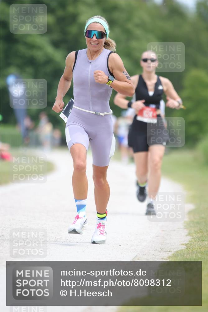 22.06.2025 - Viking Triathlon H.Heesch http://msf.ph/oto/8098312 22.06.2025 13:30:20 Laufen 58, 530, 624 meine-sportfotos.de