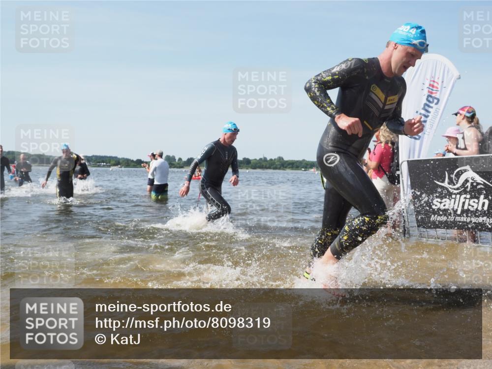 22.06.2025 - Viking Triathlon KatJ http://msf.ph/oto/8098319 22.06.2025 10:31:58 Schwimmen 63, 87, 124, 125, 193, 226, 271, 435, 449, 464, 488, 507, 555, 658 meine-sportfotos.de