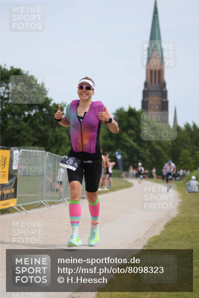 22.06.2025 - Viking Triathlon H.Heesch http://msf.ph/oto/8098323 22.06.2025 13:14:28 Laufen 215 meine-sportfotos.de