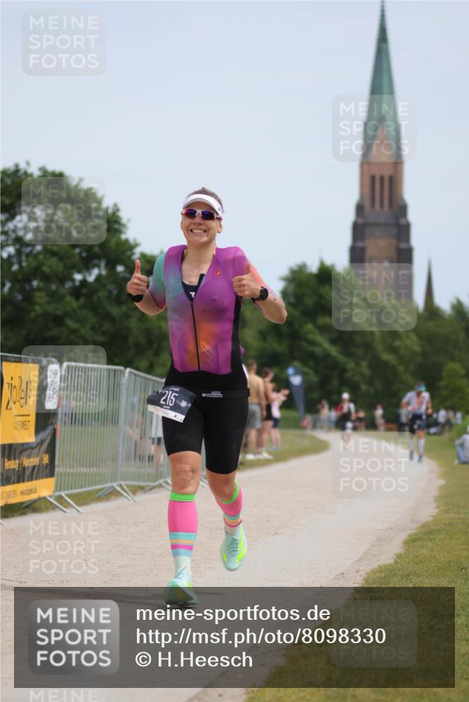 22.06.2025 - Viking Triathlon H.Heesch http://msf.ph/oto/8098330 22.06.2025 13:14:28 Laufen 215 meine-sportfotos.de