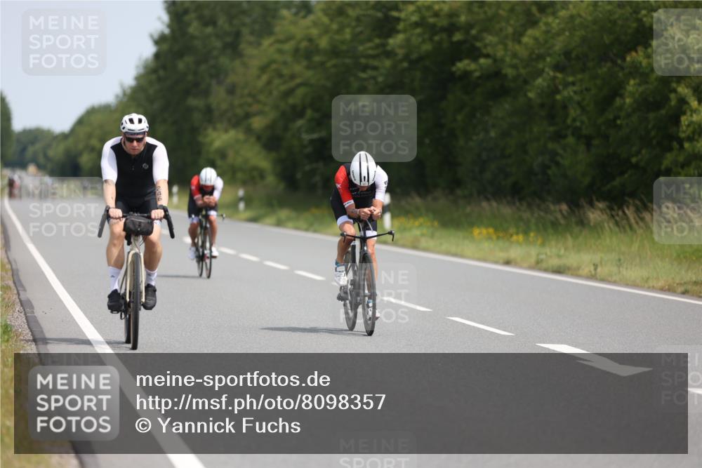 22.06.2025 - Viking Triathlon Yannick Fuchs http://msf.ph/oto/8098357 22.06.2025 12:01:17 Radfahren 63, 246, 406, 467, 491, 551 meine-sportfotos.de