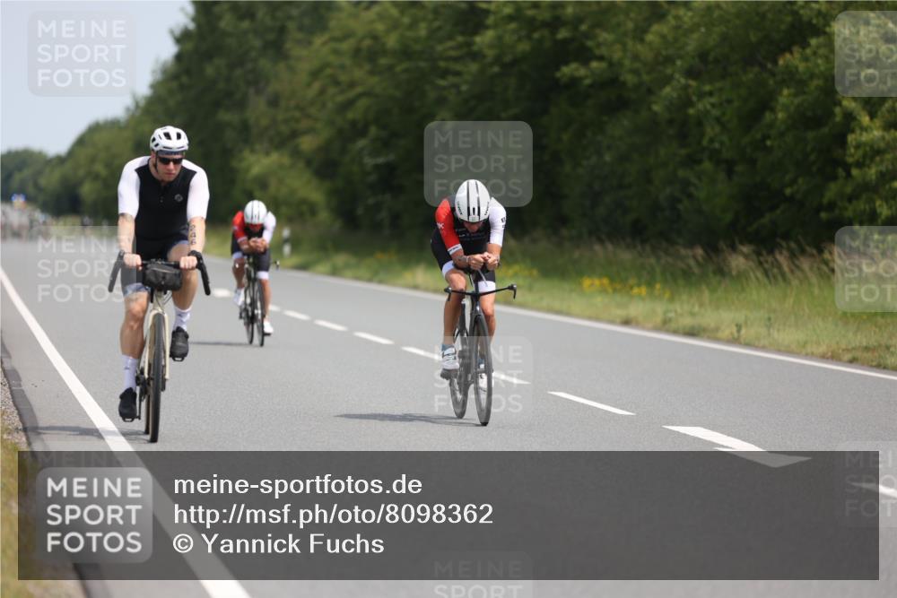 22.06.2025 - Viking Triathlon Yannick Fuchs http://msf.ph/oto/8098362 22.06.2025 12:01:17 Radfahren 63, 246, 406, 467, 491, 551 meine-sportfotos.de
