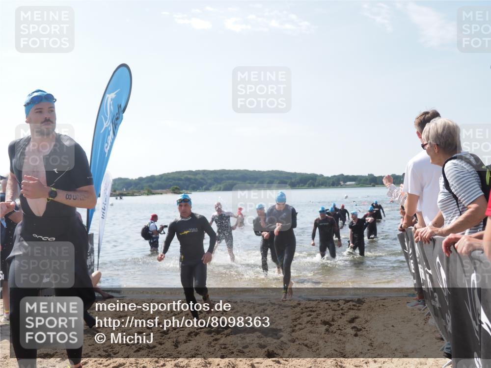 22.06.2025 - Viking Triathlon MichiJ http://msf.ph/oto/8098363 22.06.2025 10:43:18 Schwimmen 31, 109, 110, 115, 167, 257, 328, 358, 483, 489 meine-sportfotos.de