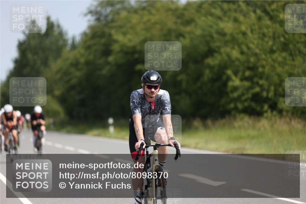 22.06.2025 - Viking Triathlon Yannick Fuchs http://msf.ph/oto/8098370 22.06.2025 11:23:00 Radfahren 20, 46, 81, 88, 161, 232, 265, 456, 532, 552 meine-sportfotos.de