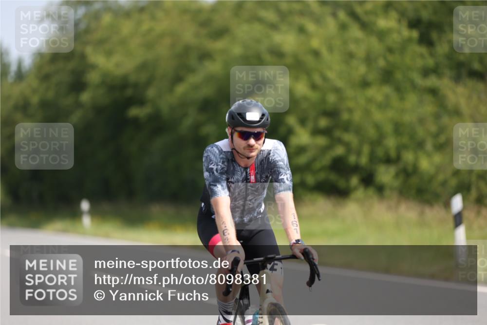 22.06.2025 - Viking Triathlon Yannick Fuchs http://msf.ph/oto/8098381 22.06.2025 11:23:00 Radfahren 20, 46, 81, 88, 161, 232, 265, 456, 532, 552 meine-sportfotos.de