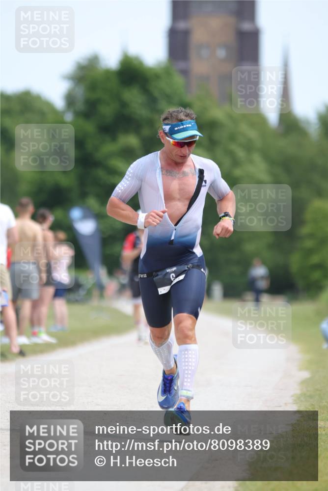 22.06.2025 - Viking Triathlon H.Heesch http://msf.ph/oto/8098389 22.06.2025 13:14:36 Laufen 6 meine-sportfotos.de