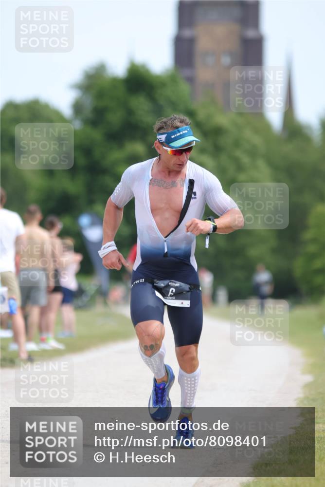 22.06.2025 - Viking Triathlon H.Heesch http://msf.ph/oto/8098401 22.06.2025 13:14:36 Laufen 6 meine-sportfotos.de