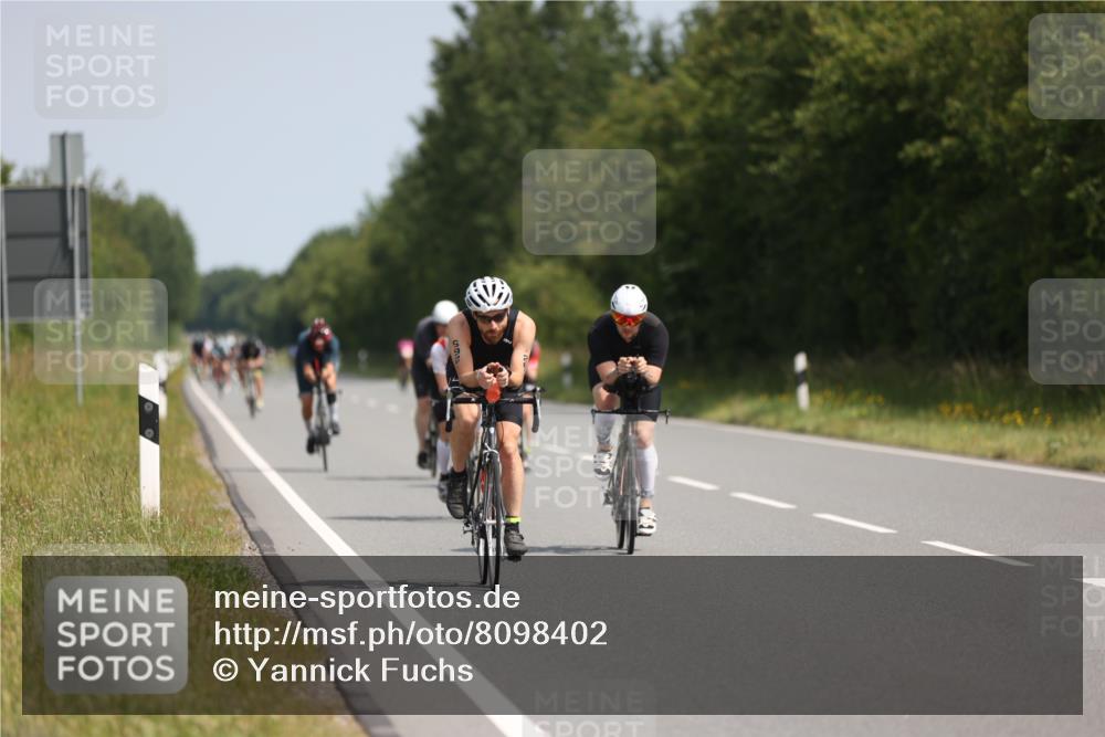 22.06.2025 - Viking Triathlon Yannick Fuchs http://msf.ph/oto/8098402 22.06.2025 11:23:01 Radfahren 20, 46, 81, 88, 161, 232, 265, 456, 532, 552 meine-sportfotos.de