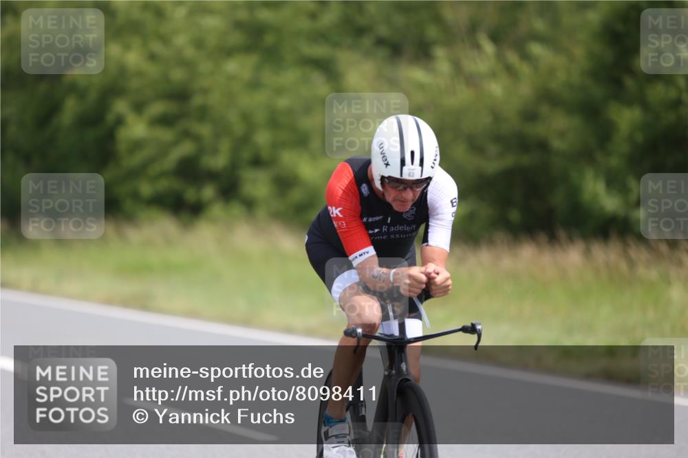22.06.2025 - Viking Triathlon Yannick Fuchs http://msf.ph/oto/8098411 22.06.2025 12:01:19 Radfahren 63, 246, 406, 467, 491, 551 meine-sportfotos.de