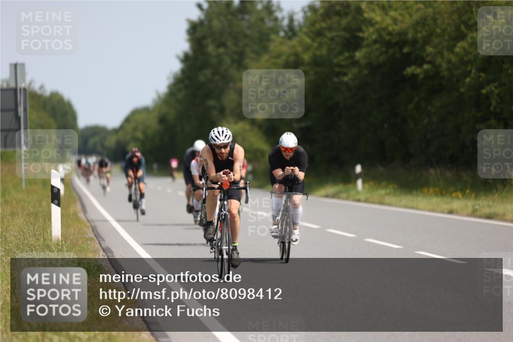 22.06.2025 - Viking Triathlon Yannick Fuchs http://msf.ph/oto/8098412 22.06.2025 11:23:01 Radfahren 20, 46, 81, 88, 161, 232, 265, 456, 532, 552 meine-sportfotos.de