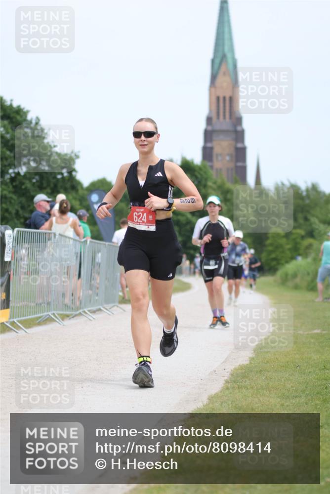 22.06.2025 - Viking Triathlon H.Heesch http://msf.ph/oto/8098414 22.06.2025 13:30:25 Laufen 58, 86, 624 meine-sportfotos.de