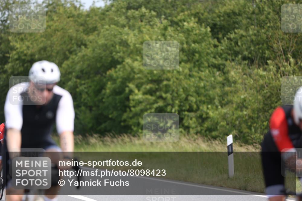 22.06.2025 - Viking Triathlon Yannick Fuchs http://msf.ph/oto/8098423 22.06.2025 12:01:20 Radfahren 63, 246, 406, 467, 491, 615 meine-sportfotos.de