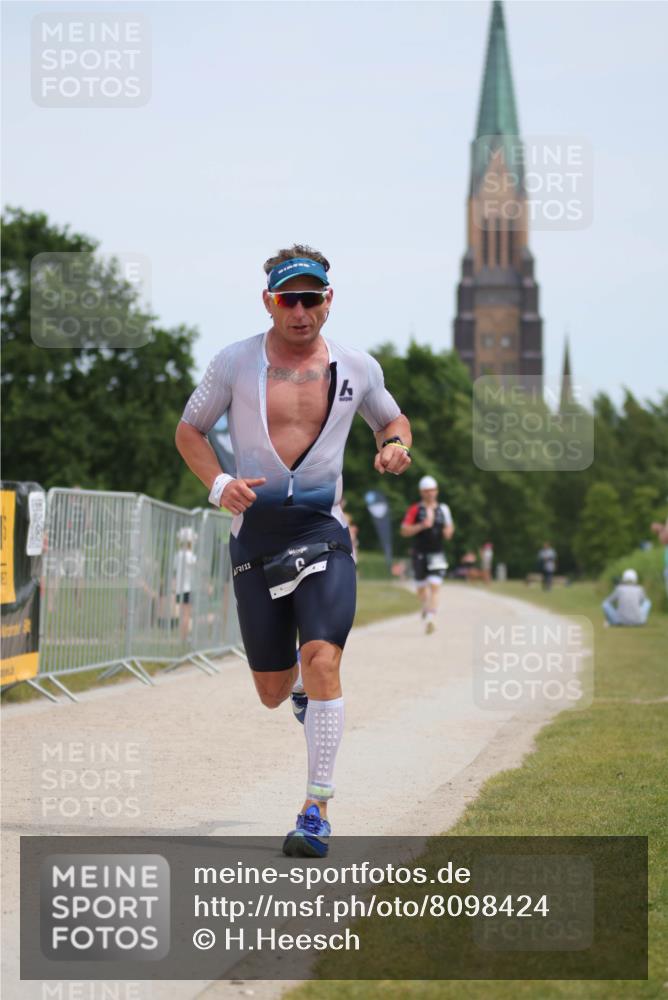 22.06.2025 - Viking Triathlon H.Heesch http://msf.ph/oto/8098424 22.06.2025 13:14:38 Laufen 6 meine-sportfotos.de