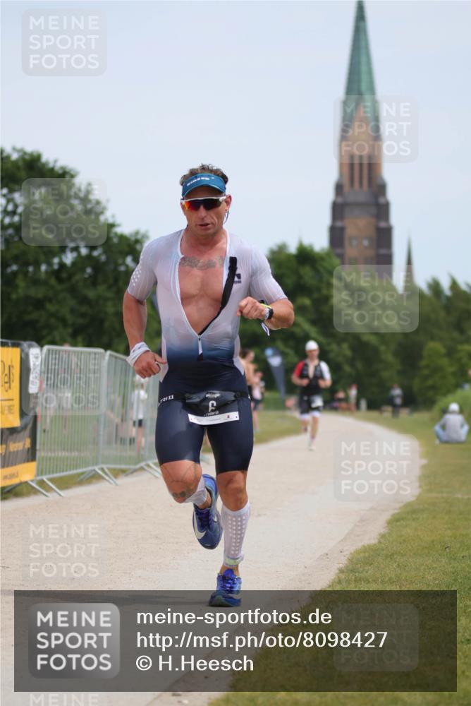 22.06.2025 - Viking Triathlon H.Heesch http://msf.ph/oto/8098427 22.06.2025 13:14:38 Laufen 6 meine-sportfotos.de