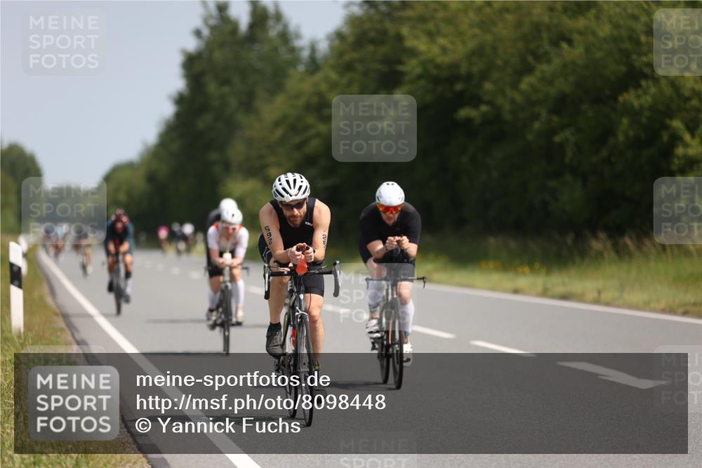 22.06.2025 - Viking Triathlon Yannick Fuchs http://msf.ph/oto/8098448 22.06.2025 11:23:02 Radfahren 20, 46, 81, 88, 161, 232, 265, 456, 532, 552 meine-sportfotos.de