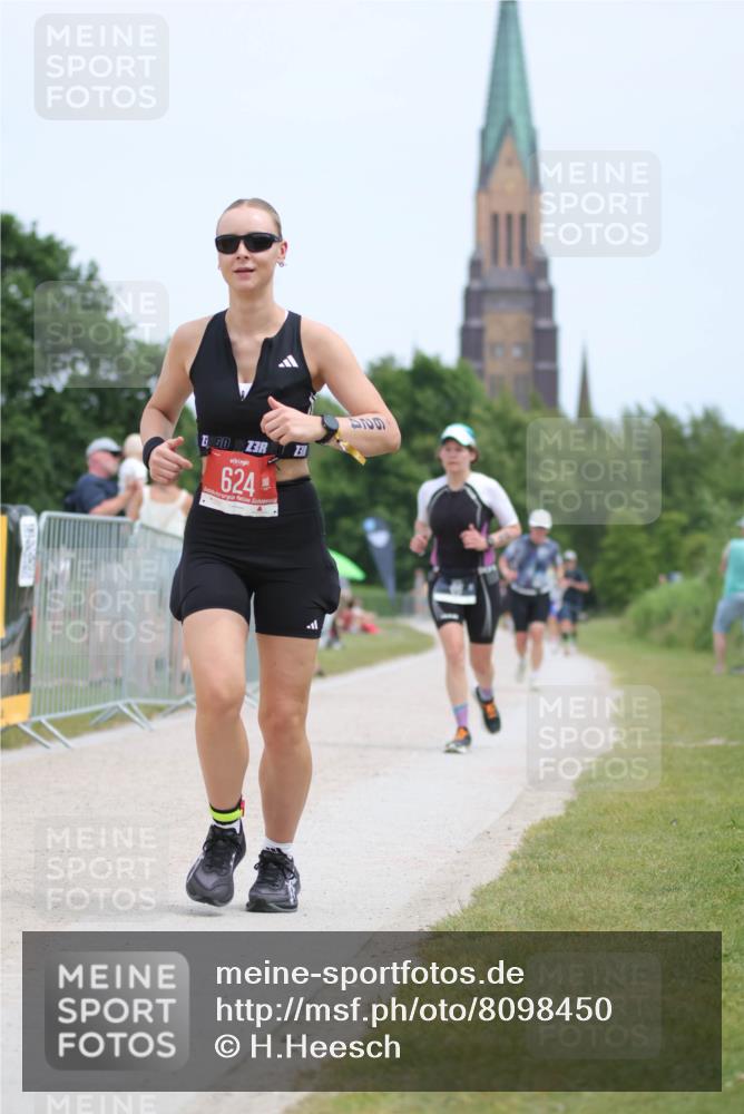 22.06.2025 - Viking Triathlon H.Heesch http://msf.ph/oto/8098450 22.06.2025 13:30:26 Laufen 58, 86, 624 meine-sportfotos.de