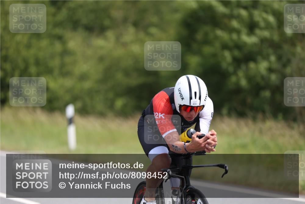 22.06.2025 - Viking Triathlon Yannick Fuchs http://msf.ph/oto/8098452 22.06.2025 12:01:21 Radfahren 63, 246, 406, 467, 491, 615 meine-sportfotos.de