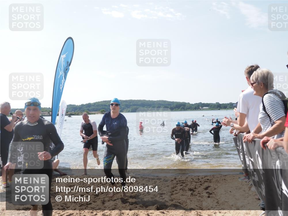 22.06.2025 - Viking Triathlon MichiJ http://msf.ph/oto/8098454 22.06.2025 10:43:19 Schwimmen 31, 109, 110, 115, 167, 257, 328, 483, 489, 501 meine-sportfotos.de